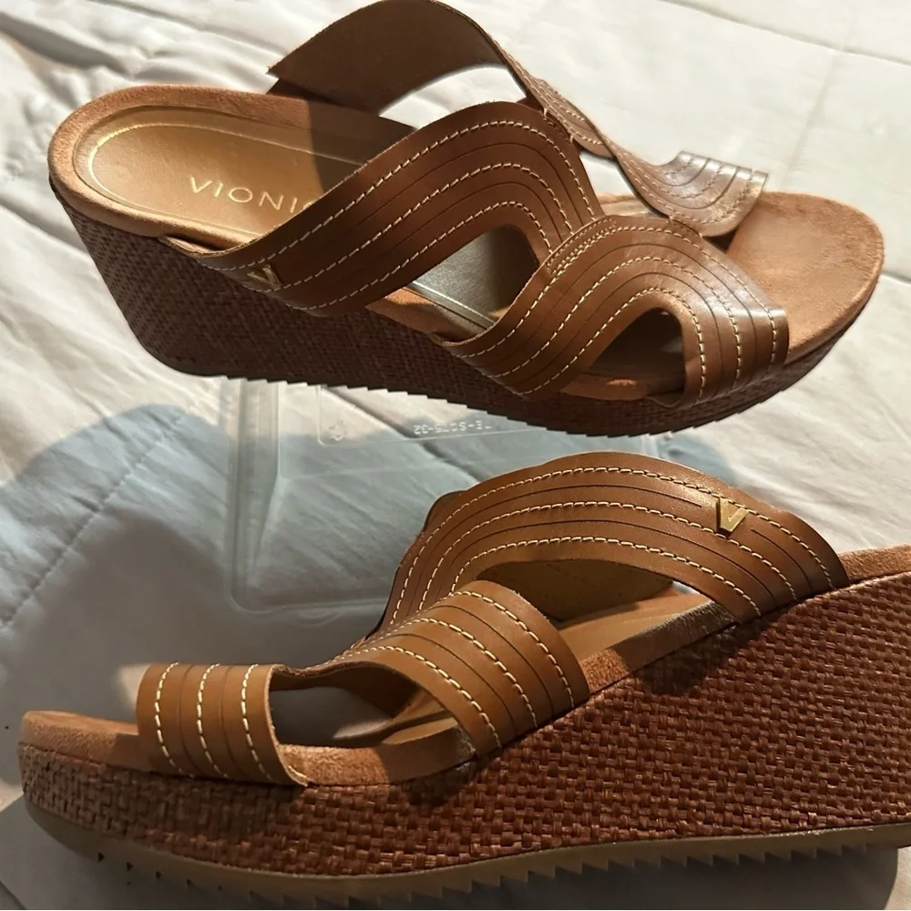 Vionic Brown Wedge Sandals